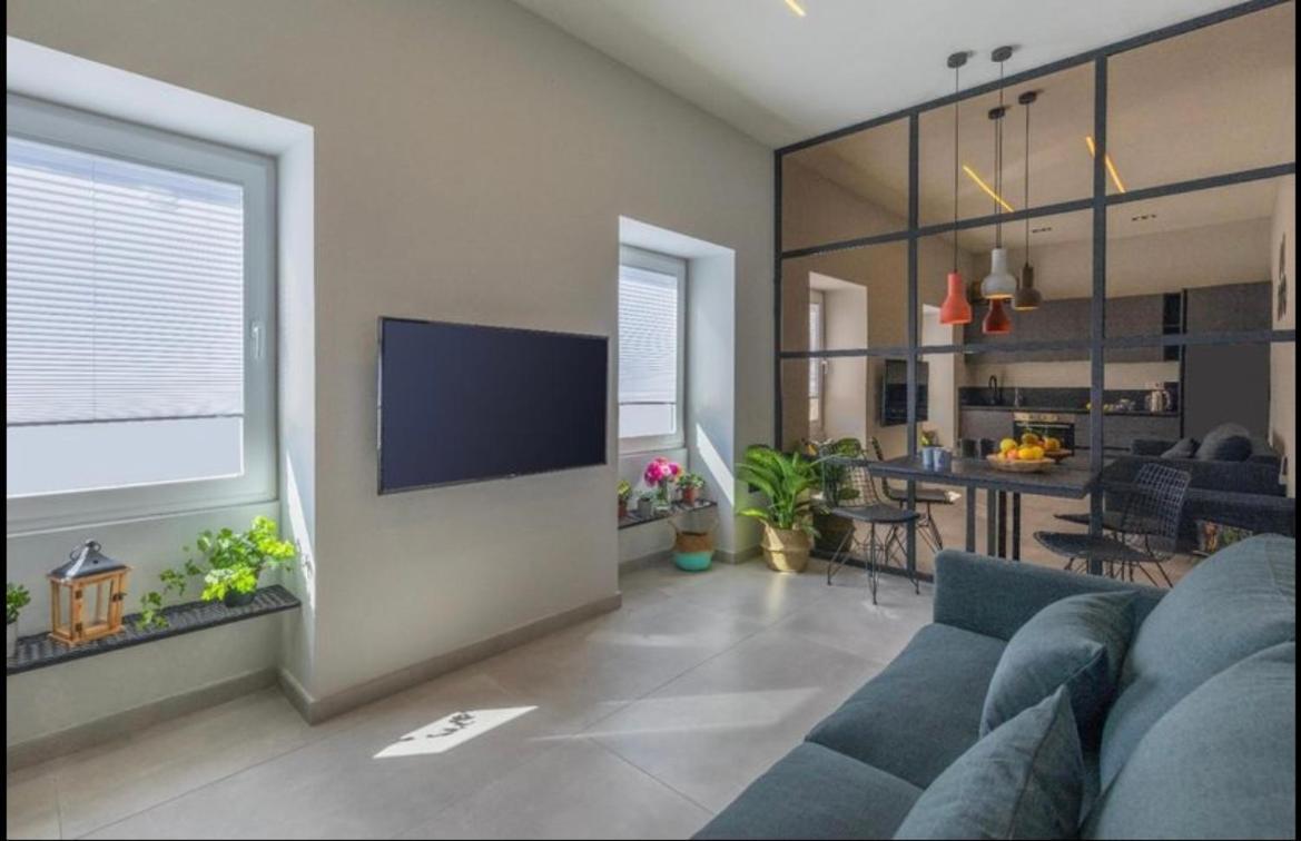 מוסטה New - Designer Finished 1 Bedroom Apartment A 5 Minutes Ferry Away From Valletta מראה חיצוני תמונה